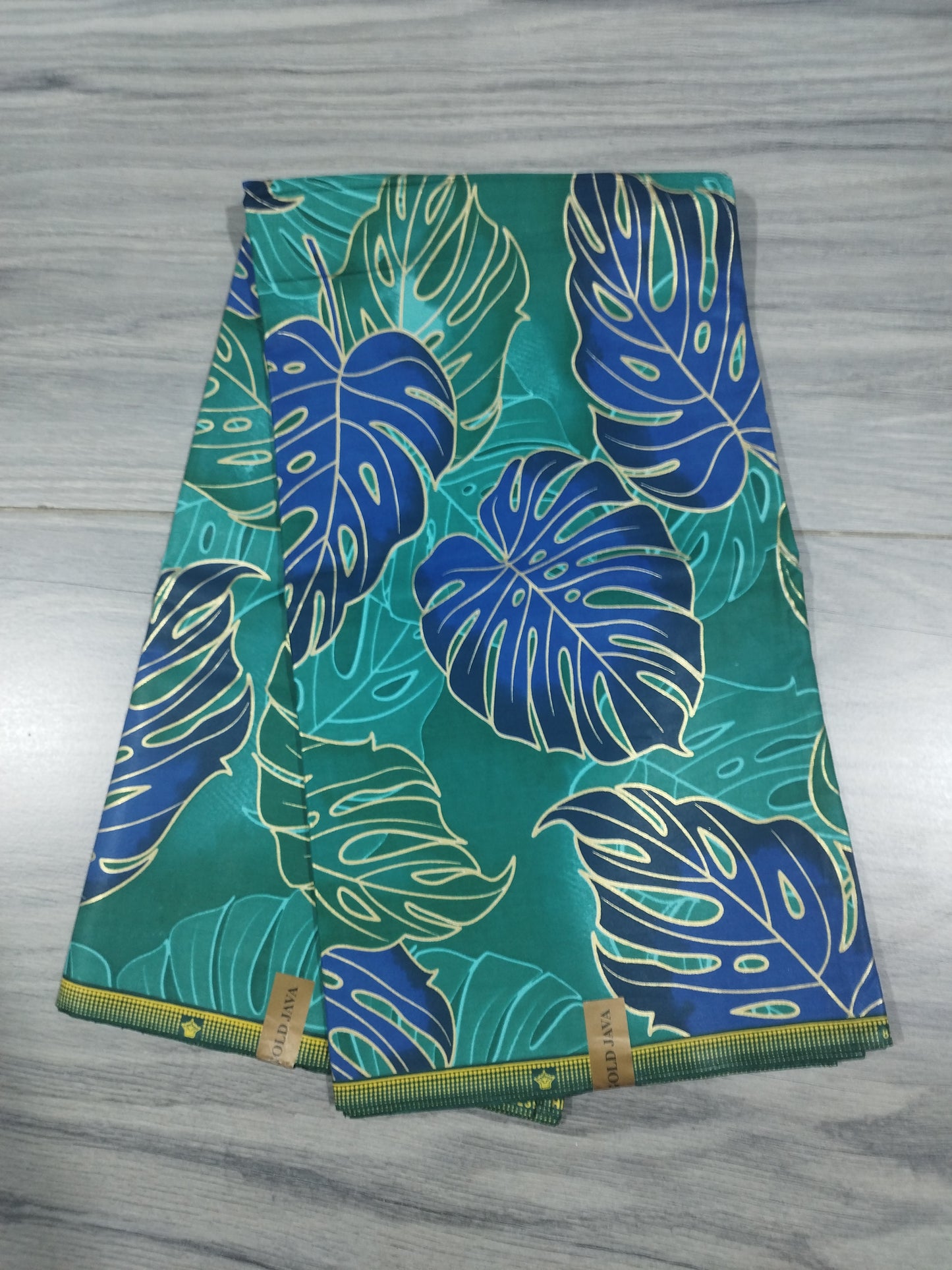 1 yard (90 cm) - Tissu wax java - grandes feuilles bleues et vertes émeraude détails dorés