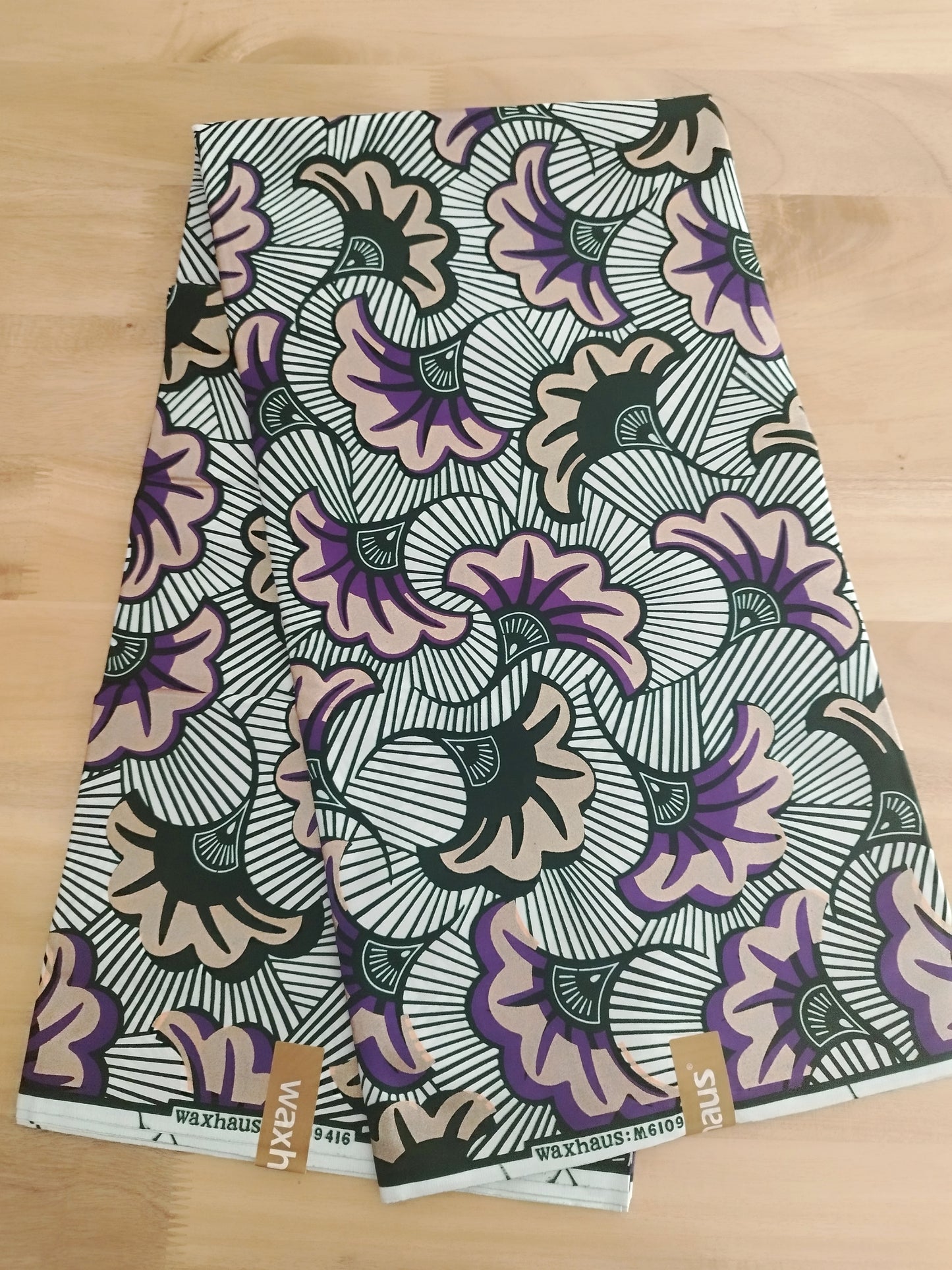1 yard (90 cm) - Tissu wax java - fleurs de mariage irisées