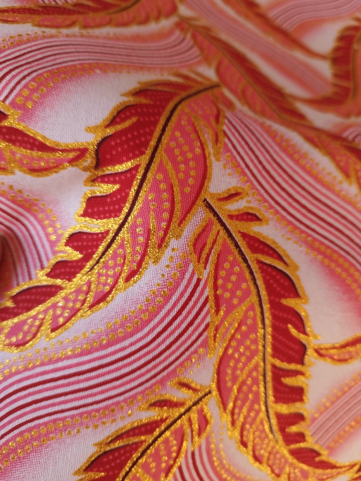 1 yard (90 cm) - Tissu wax pailleté - plumes rouges, oranges, roses dorées
