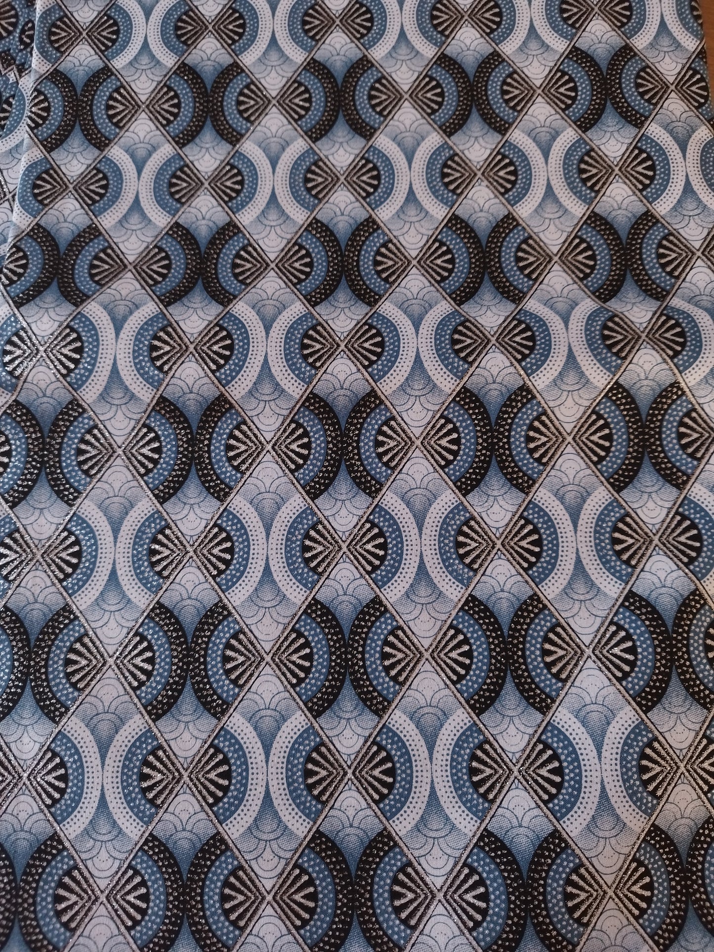 1 yard (90 cm) - Tissu wax pailleté - losanges gris et argentés