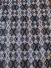Charger l&#39;image dans la galerie, Tissu wax pailleté - losanges gris et argentés - par 50 centimètres
