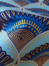 Charger l&#39;image dans la galerie, Tissu wax pailleté - éventails bleus et dorés - par 50 centimètres

