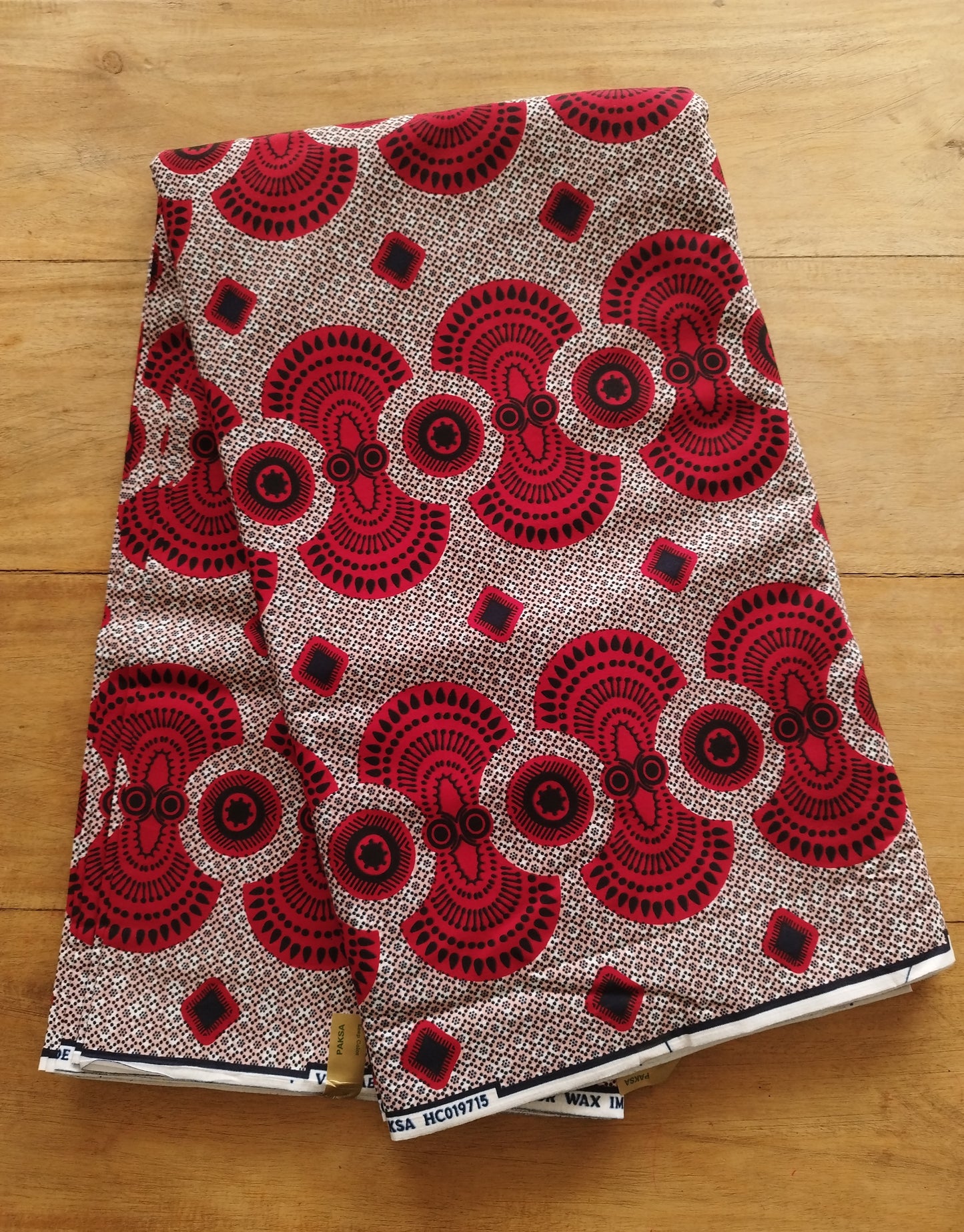 1 yard (90 cm) Tissu wax - coquilles rouges