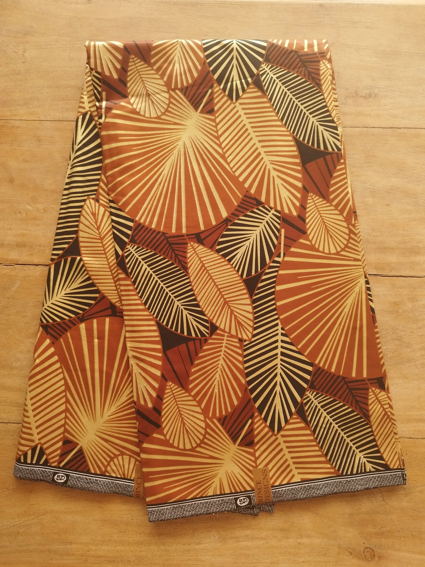 6 yards (5m40) - tissu wax java gold - feuilles marrons, Camel, noires et détails dorés