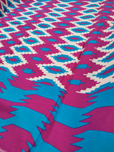 Charger l&#39;image dans la galerie, Tissu wax - Imprimé kente rose/violet et bleu - à partir de 50 centimètres
