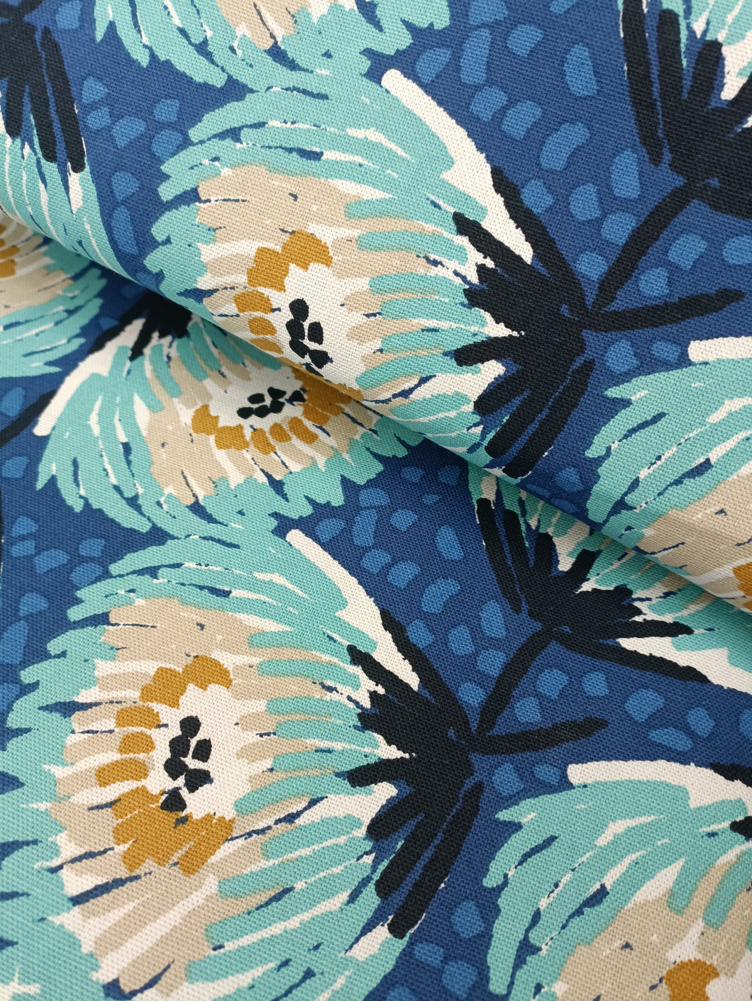 Tissu coton épais demi-natté - fleurs bleues et blanches - certifié Oeko-Tex - par 50 cm