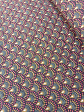 Charger l&#39;image dans la galerie, tissu coton - éventails aubergine et kaki - oeko tex - par 50 centimètres
